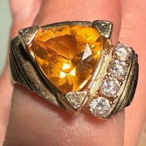 Vintage ring, 14kt solid gold and citrine with 4 diamonds.